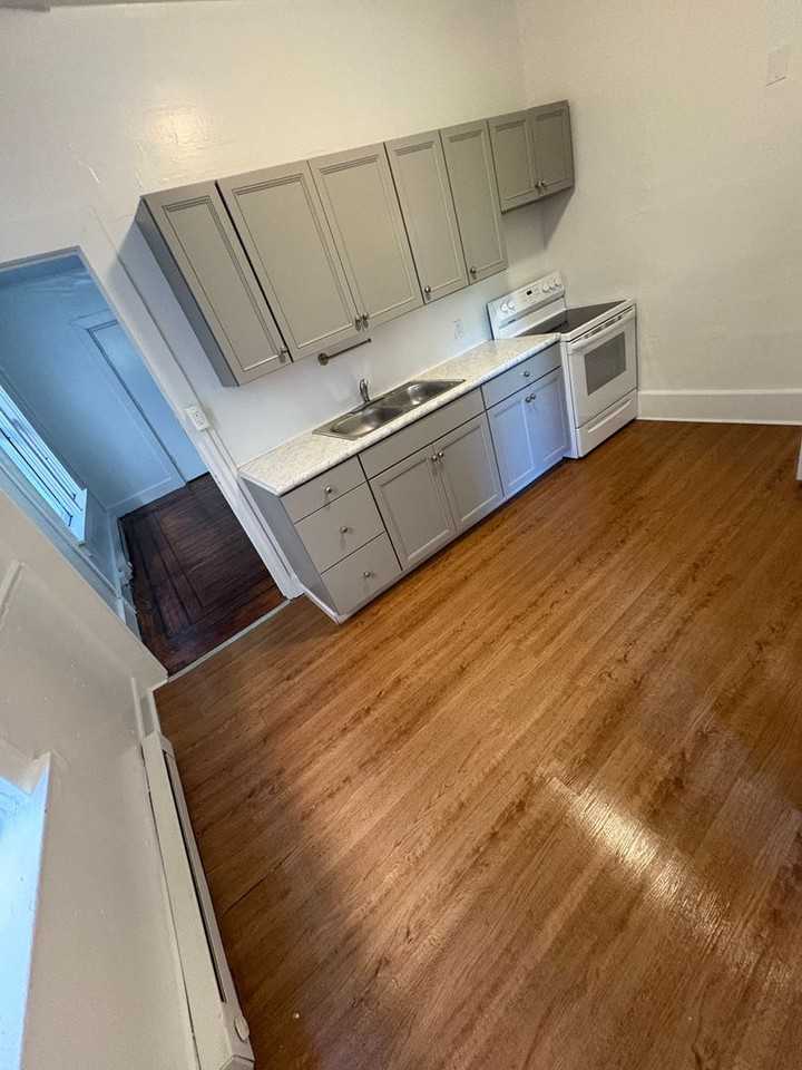 315 Carlisle Ave #1 - Photo 4 of 5