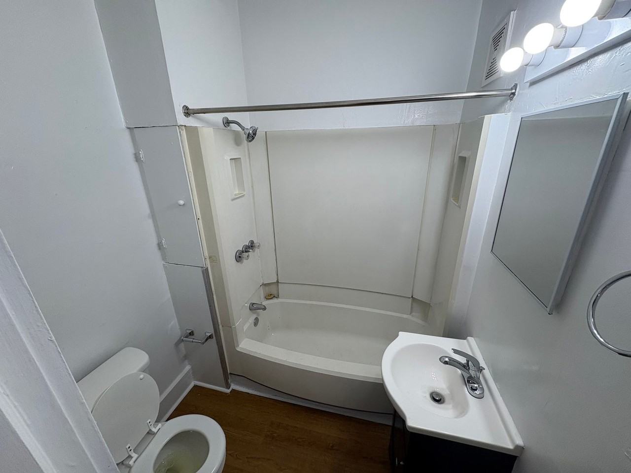 315 Carlisle Ave #1 - Photo 5 of 5