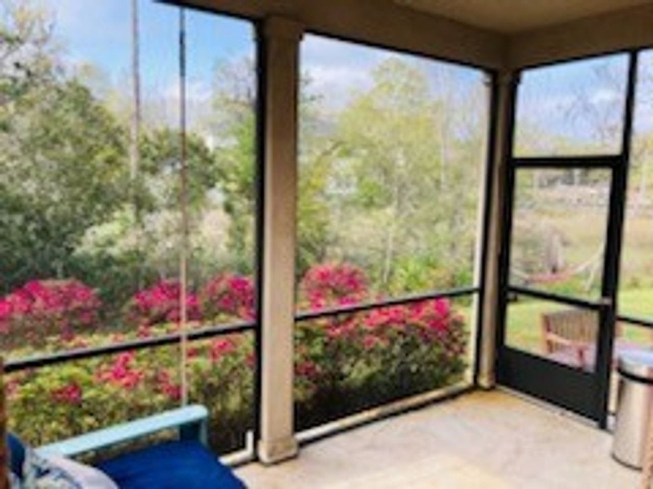 31 Beacon Point Dr - Photo 2 of 17