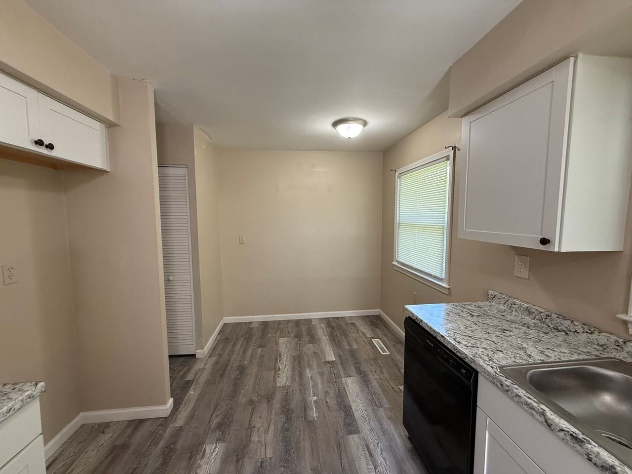 8715 Bluebell Dr - Photo 3 of 15