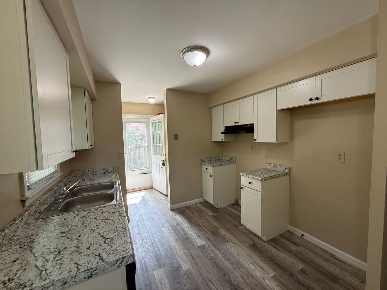 8715 Bluebell Dr - Photo 5 of 15