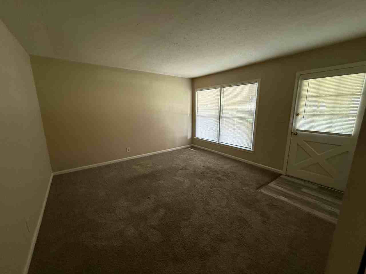 8715 Bluebell Dr - Photo 7 of 15
