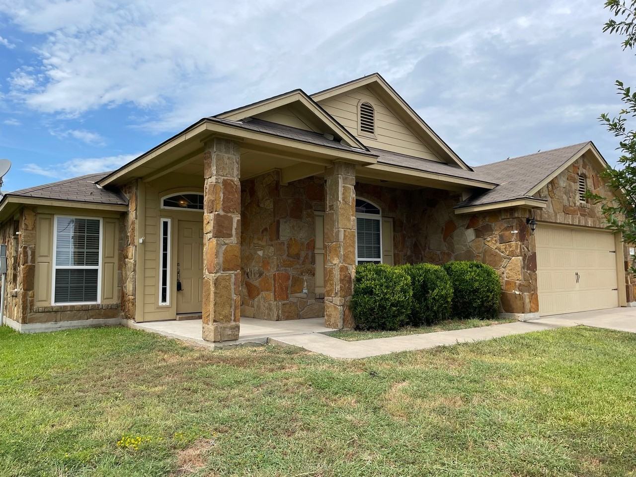 9917 Desperado - Photo 2 of 36