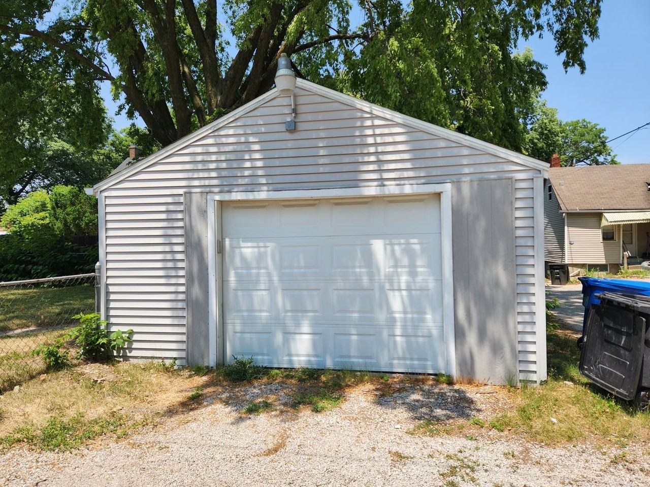 1110 13th St - Photo 2 of 24