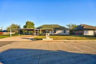 5913 Se 8th St - Photo 1 of 1