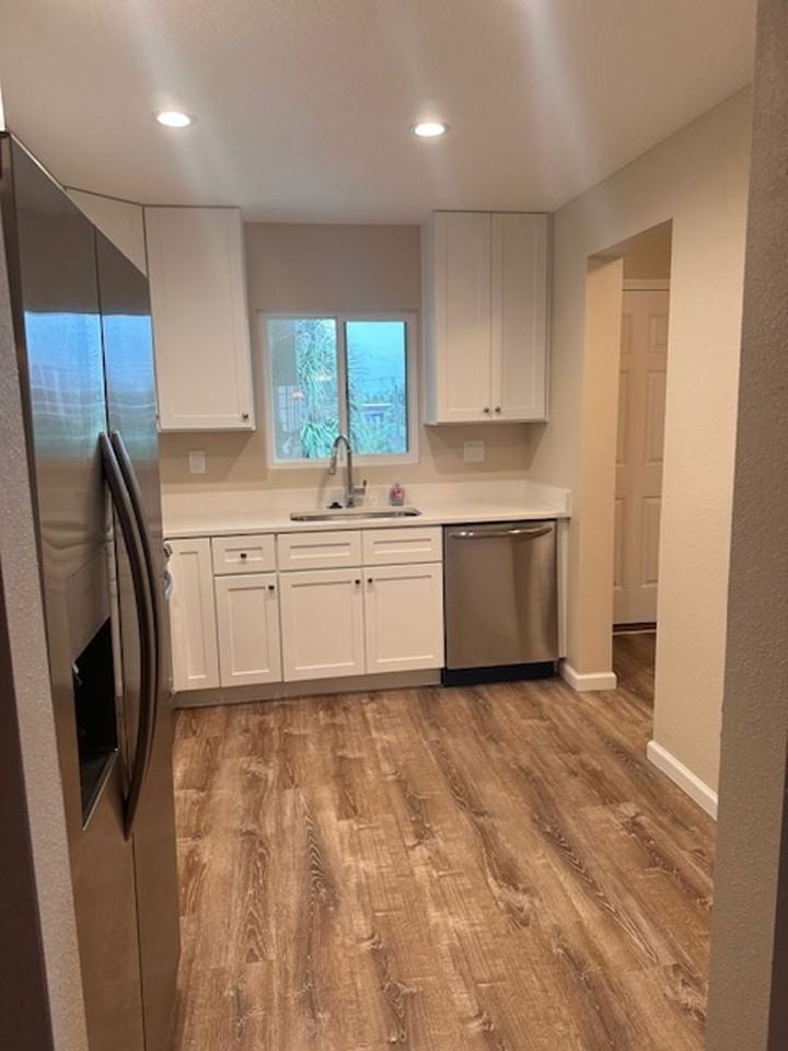 3777 Lake Bayshore Drive - Photo 6 of 50