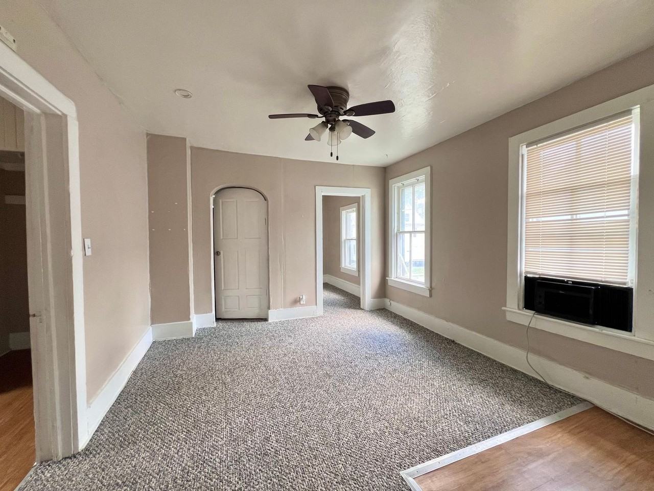 732 24th St - Photo 3 of 11