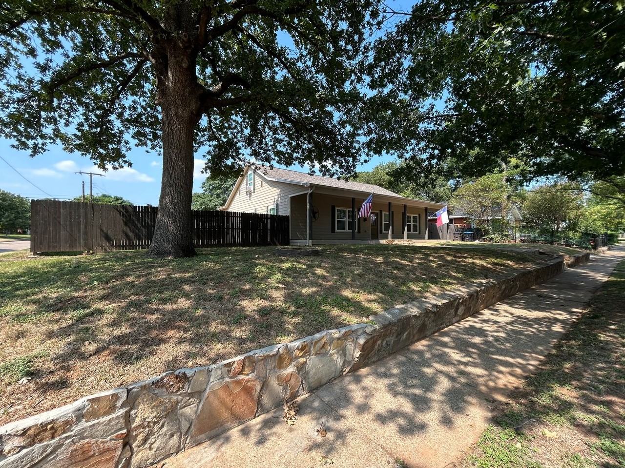 2901 Galvez Ave - Photo 2 of 43