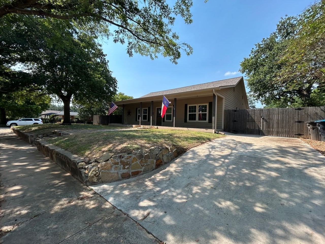 2901 Galvez Ave - Photo 3 of 43