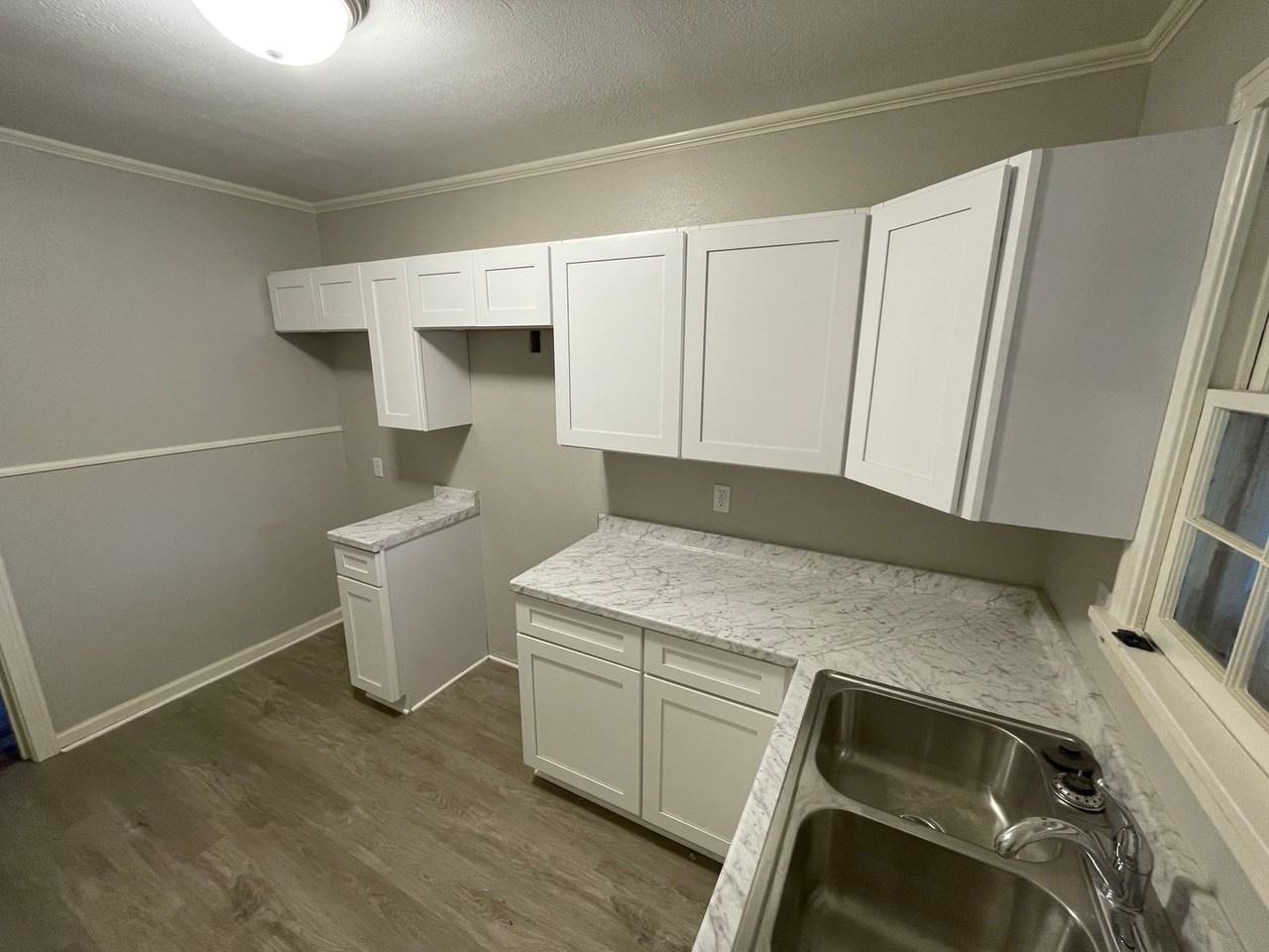 723 Olive Street - Photo 5 of 10