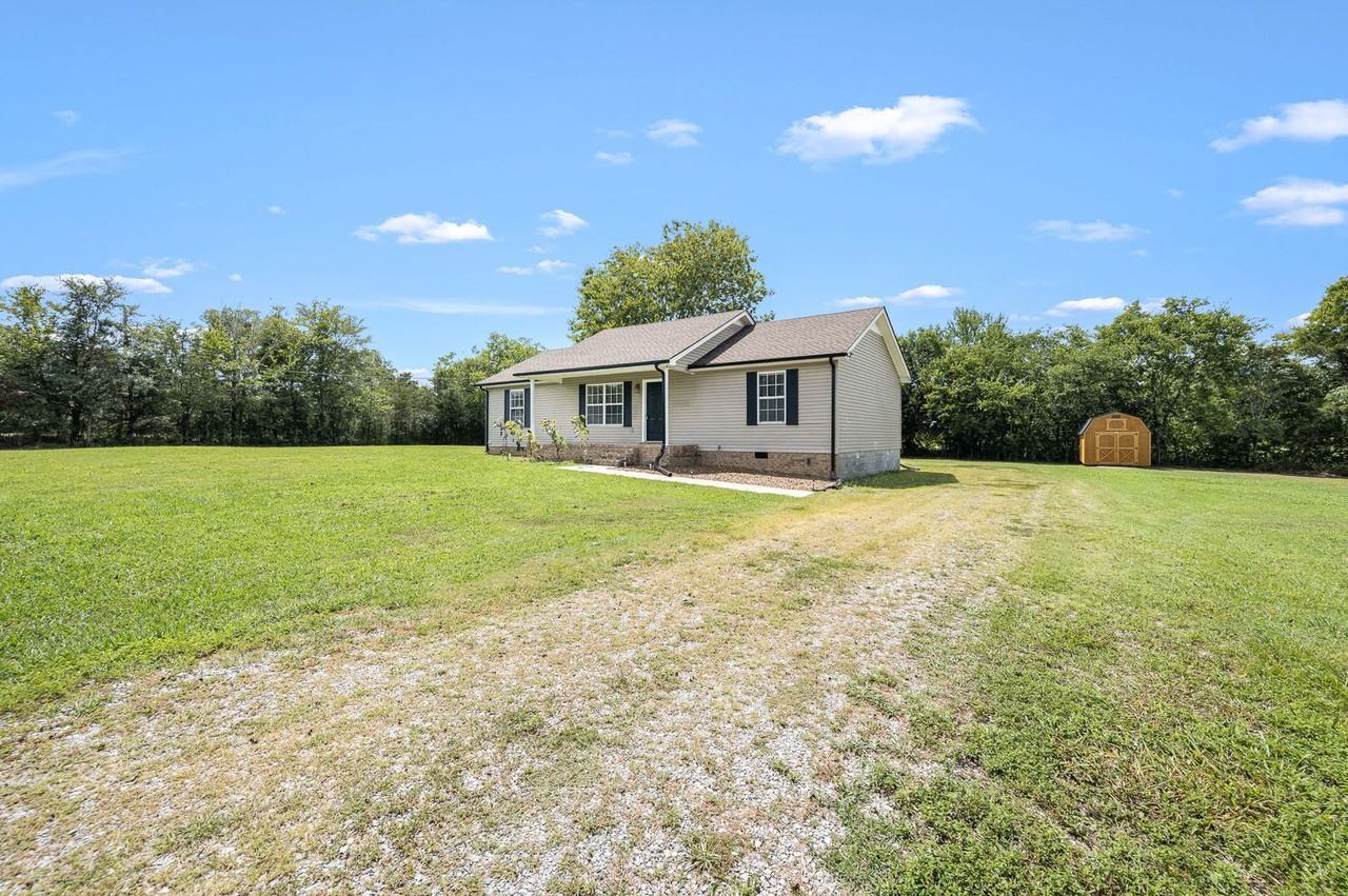 681 Elbethel Rd - Photo 2 of 37