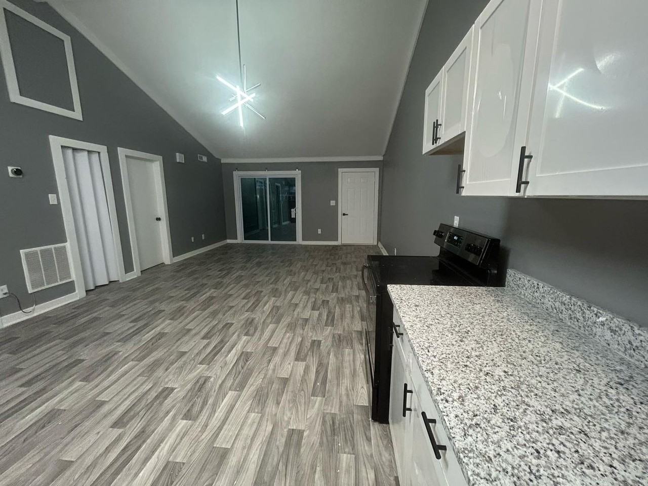 4701 Flat Shoals Rd - Photo 5 of 9