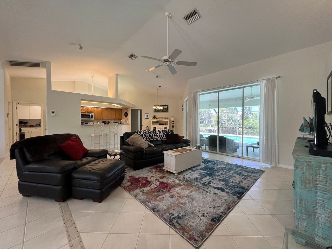 17146 Marydale Rd - Photo 5 of 50