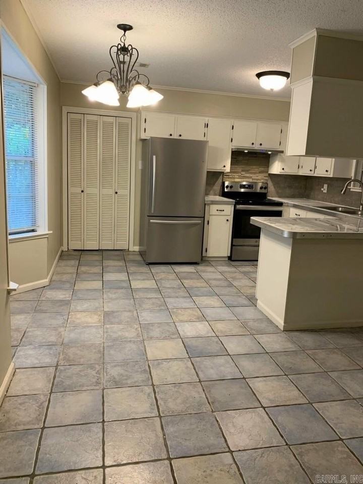 12601 Pleasant View Dr - Photo 4 of 10