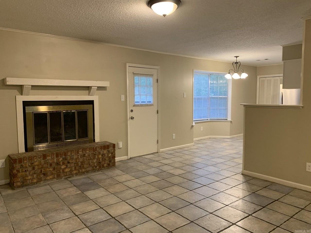 12601 Pleasant View Dr - Photo 5 of 10