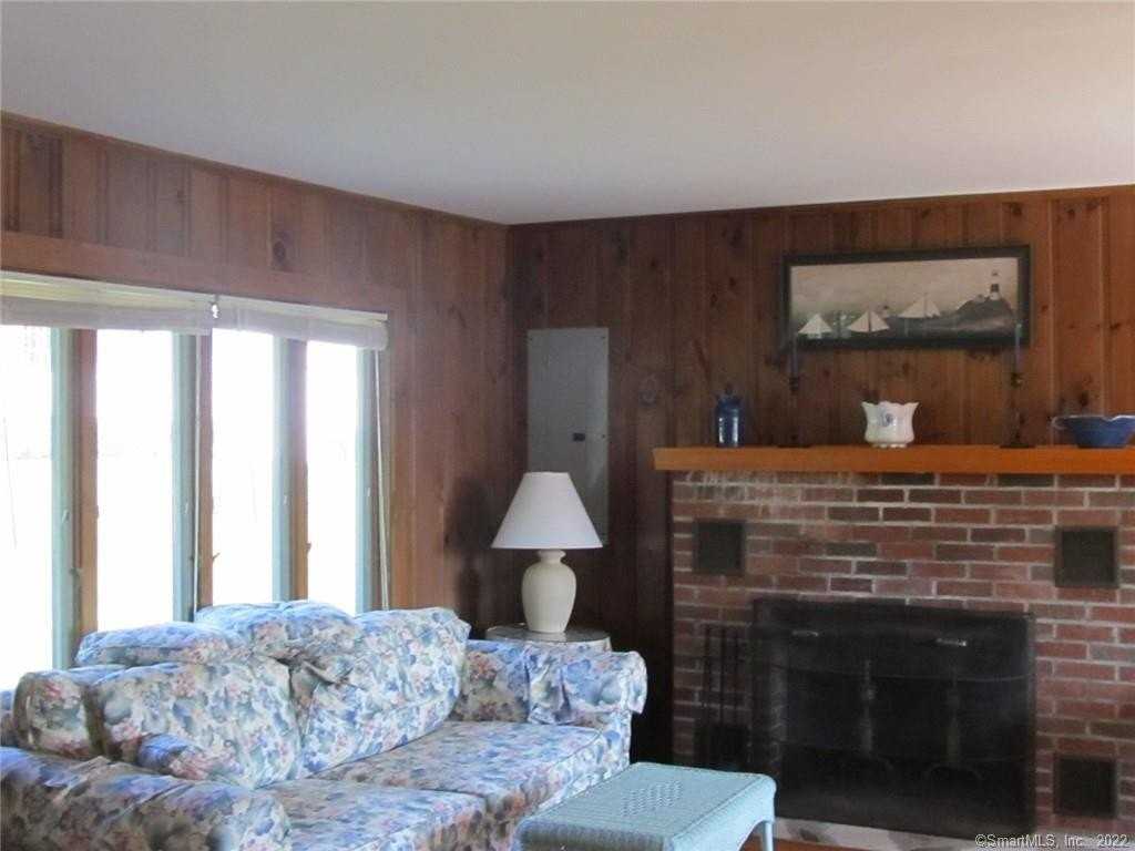 34 Brightwater Rd - Photo 3 of 8