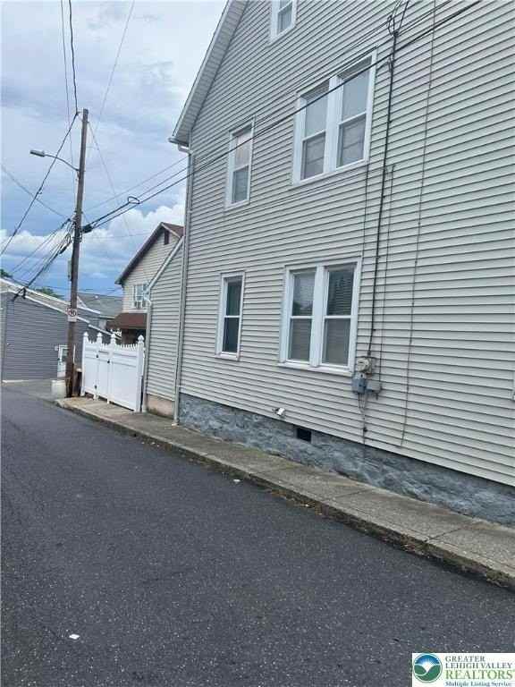 57 East Raspberry Street - Photo 2 of 34