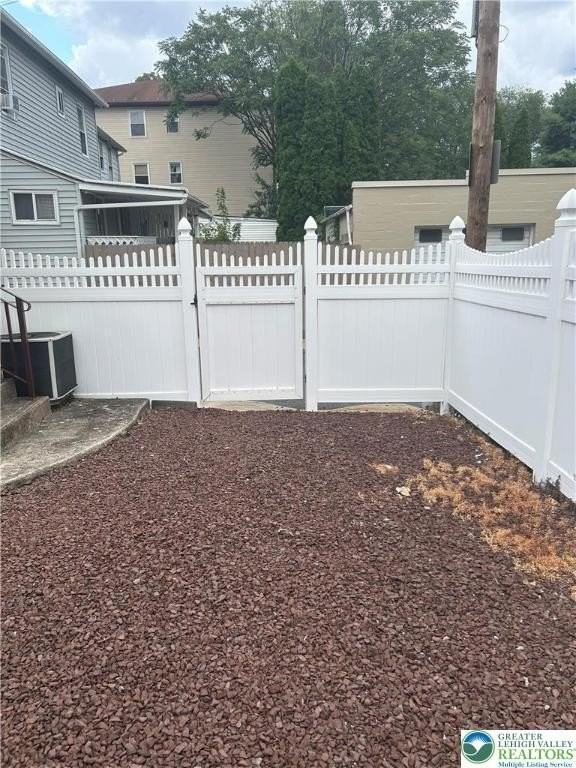 57 East Raspberry Street - Photo 4 of 34