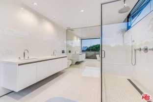 1012 2nd St #4 - Photo 1 of 1
