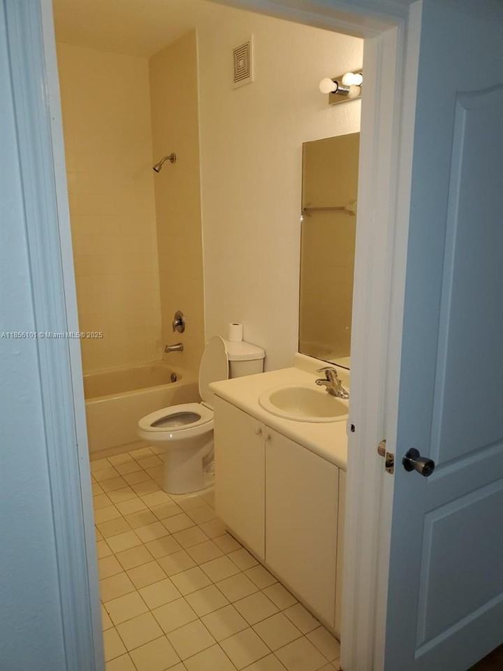1666 Se 27th Ct #108 - Photo 4 of 16