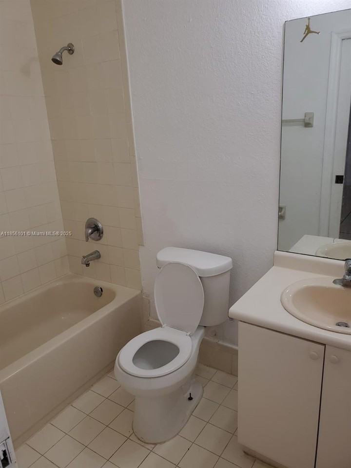 1666 Se 27th Ct #108 - Photo 6 of 16