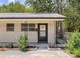 featured image of 1705 Mulford St #C