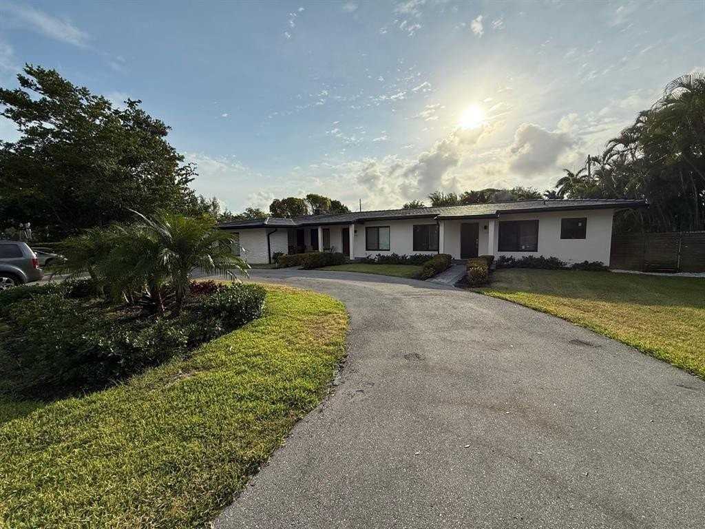 1416 Ne 26th Ave - Photo 4 of 21