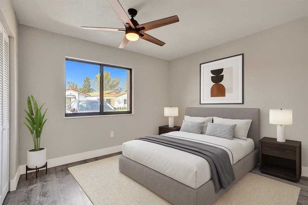 2614 West 65th Street - Photo 6 of 39