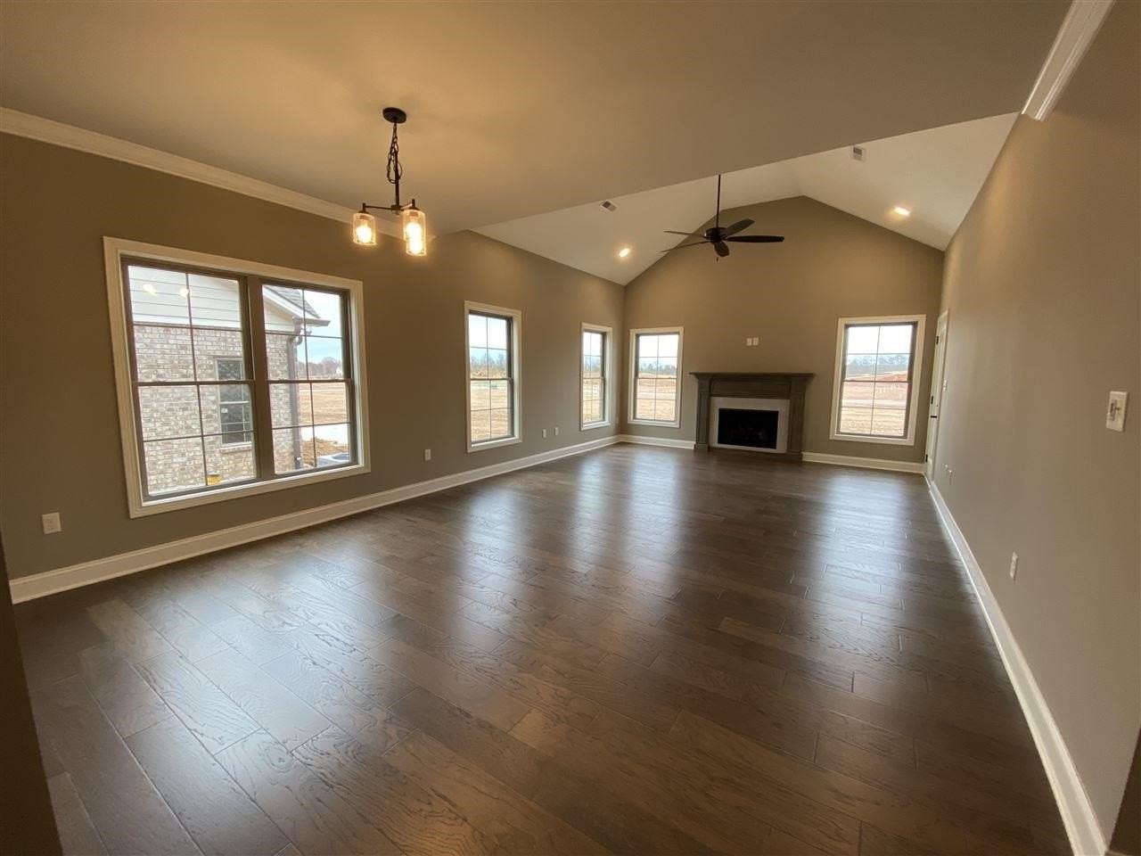 527 Cumberland Trace Road - Photo 2 of 10