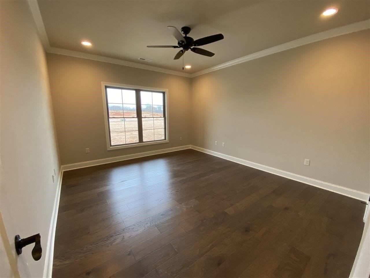 527 Cumberland Trace Road - Photo 4 of 10