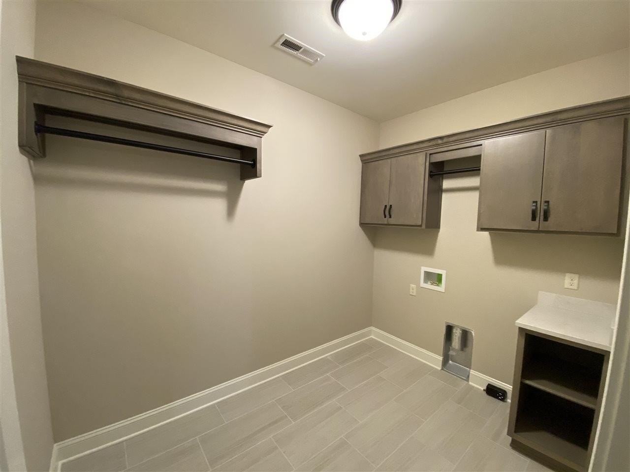 527 Cumberland Trace Road - Photo 5 of 10