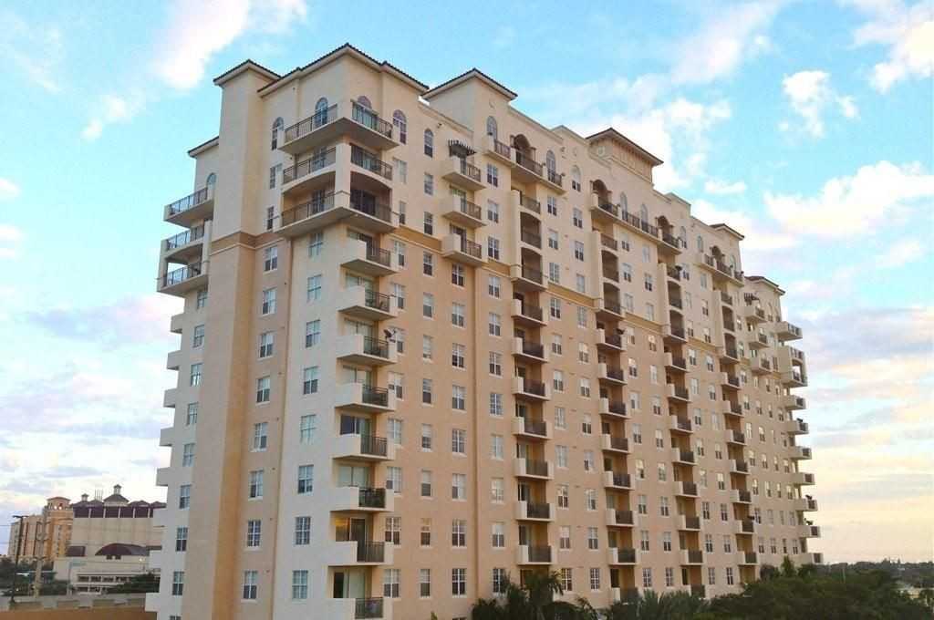 616 Clearwater Park Rd ##407 - Photo 2 of 8