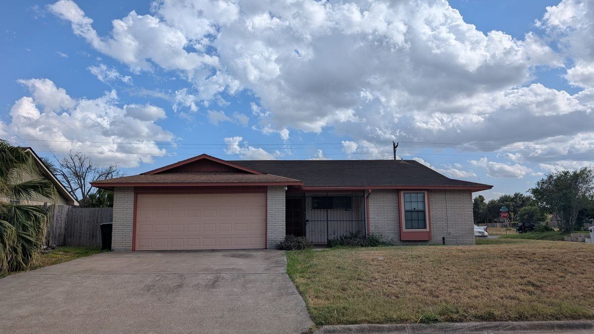 2521 Eagle Ave - Photo 3 of 4