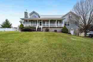 649 E Fork Rd - Photo 1 of 1