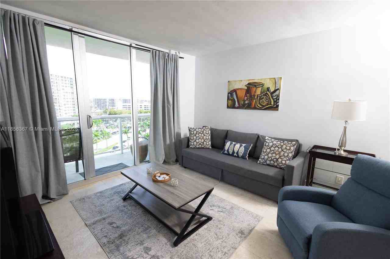 3901 S Ocean Dr ##11p - Photo 4 of 29