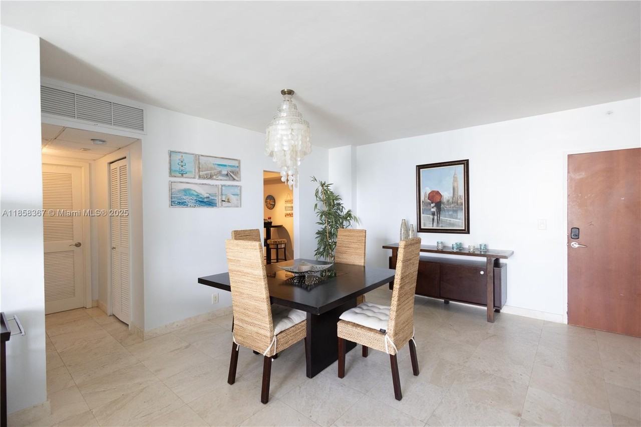 3901 S Ocean Dr ##11p - Photo 6 of 29