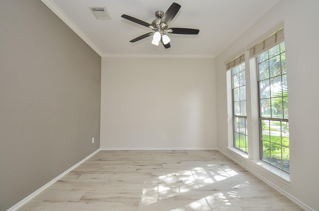 23166 Tranquil Springs Ln - Photo 2 of 12