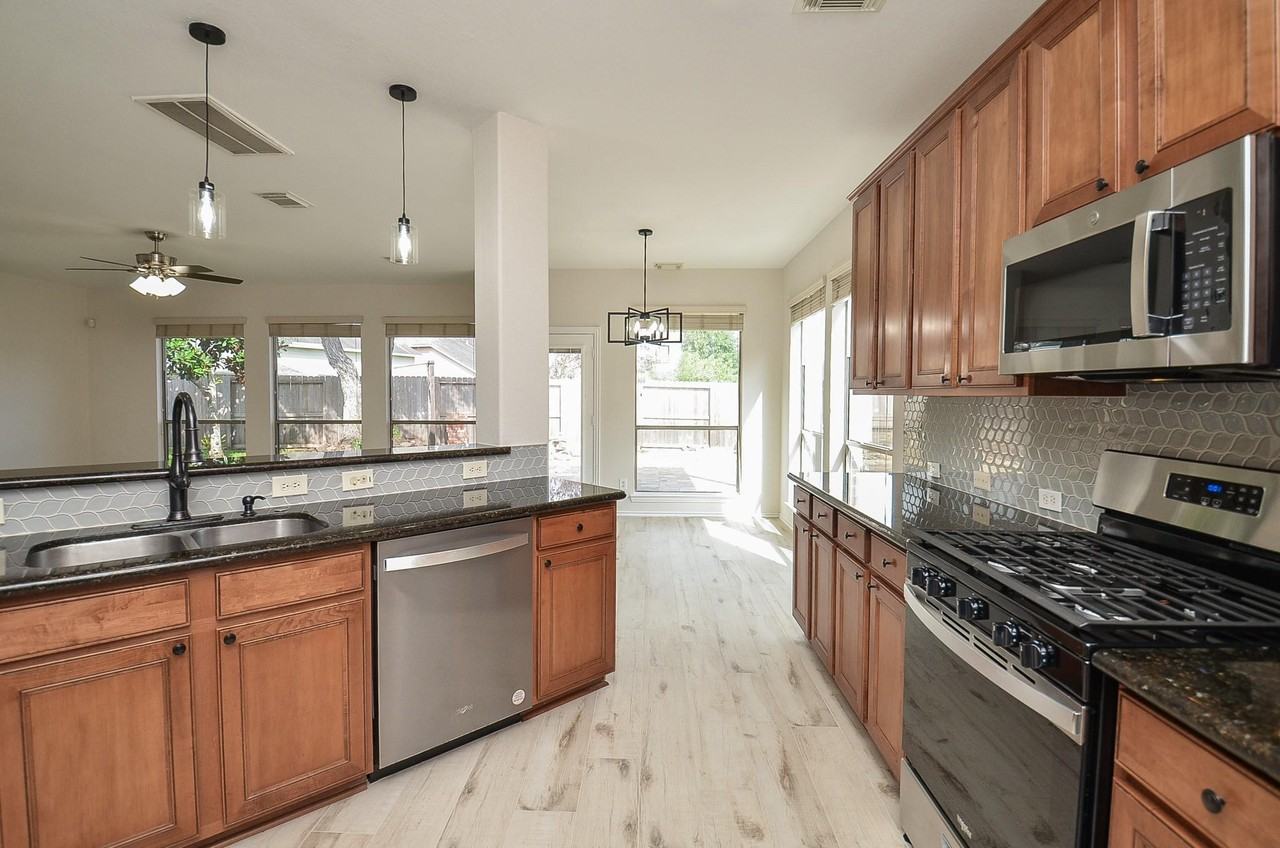 23166 Tranquil Springs Ln - Photo 3 of 12