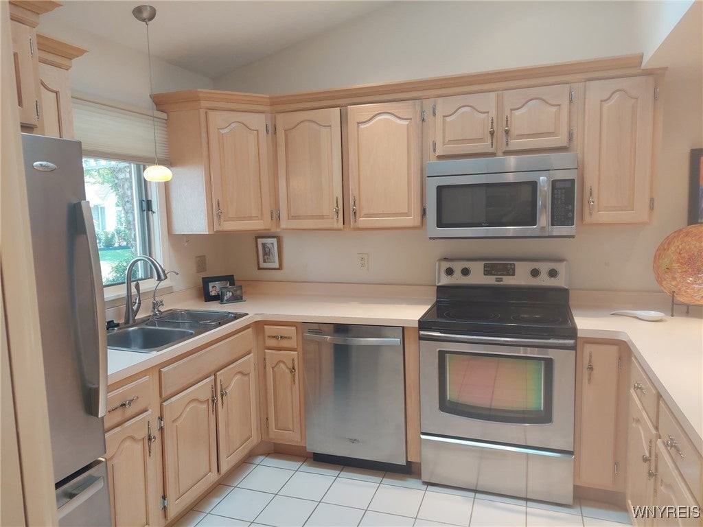 1 Sweet Bay Ln - Photo 3 of 11