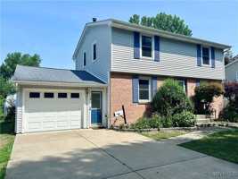 featured image of 30 Joanie Ln