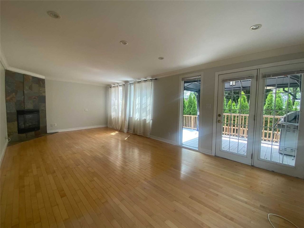 41 Park St Uppr #MAIN - Photo 3 of 10