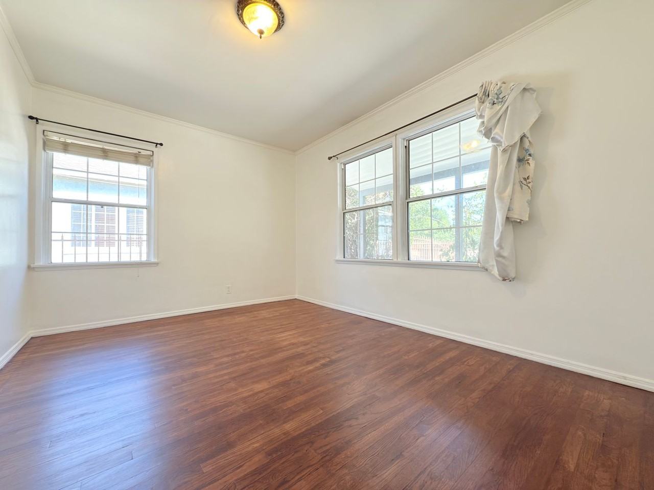 11216 Covello St - Photo 6 of 10