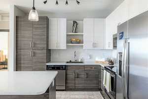 featured image of 4911 Webb Rd