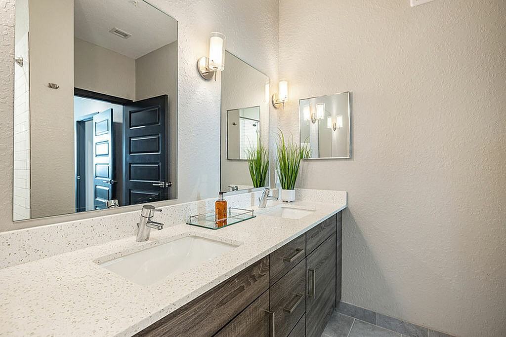 Irving Place North Rocky Point - Photo 7 of 22