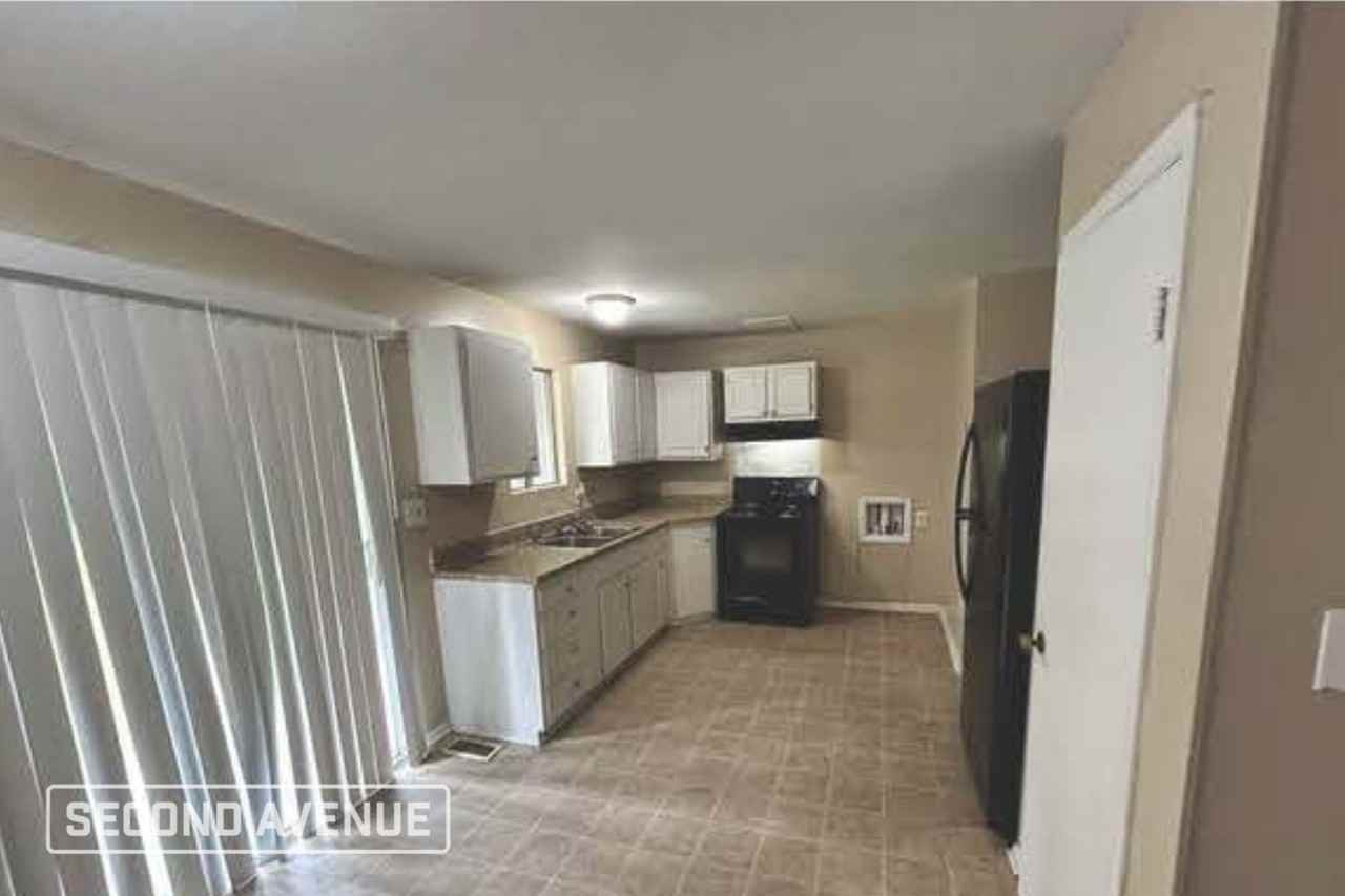 5041 Inverness Dr - Photo 3 of 17