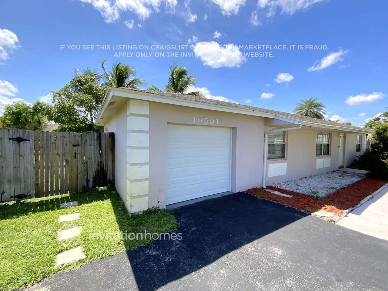 19591 Colorado Cir - Photo 2 of 15