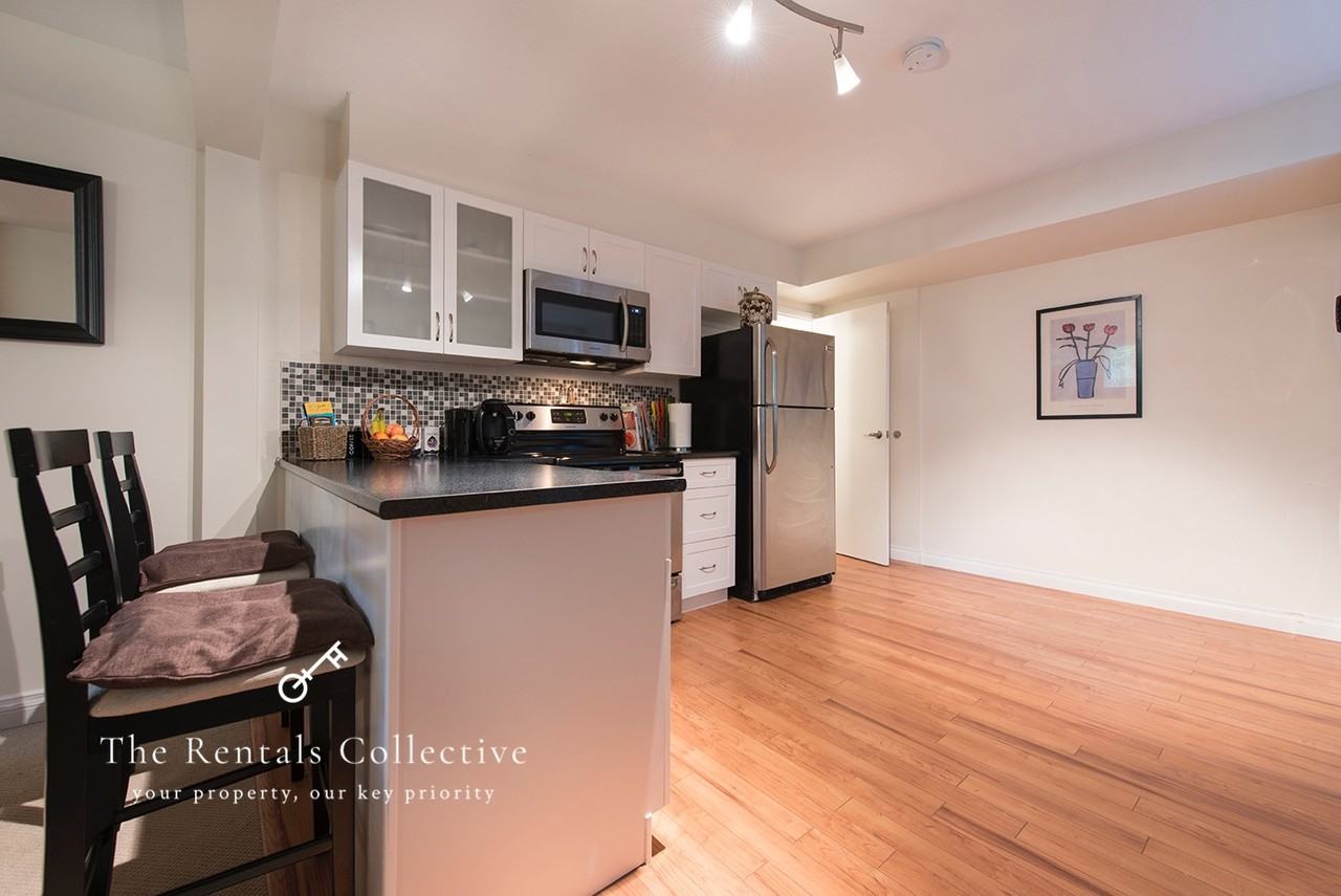 5475 Cortez Crescent - Photo 3 of 12