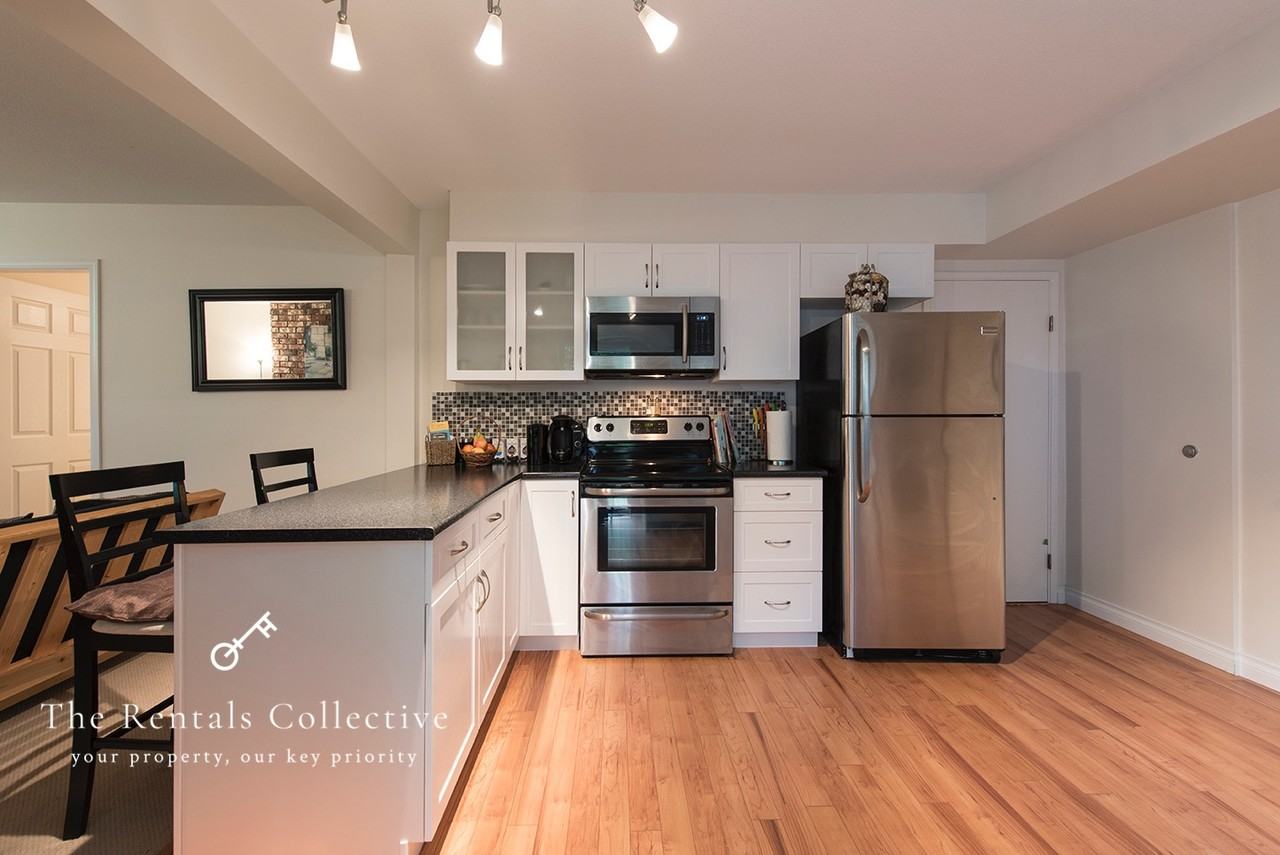 5475 Cortez Crescent - Photo 2 of 12