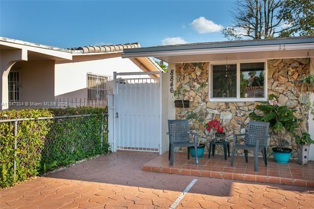 8846 Southwest 25th Street #8846 - Photo 2 of 10