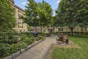 featured image of 67 Sydenham St